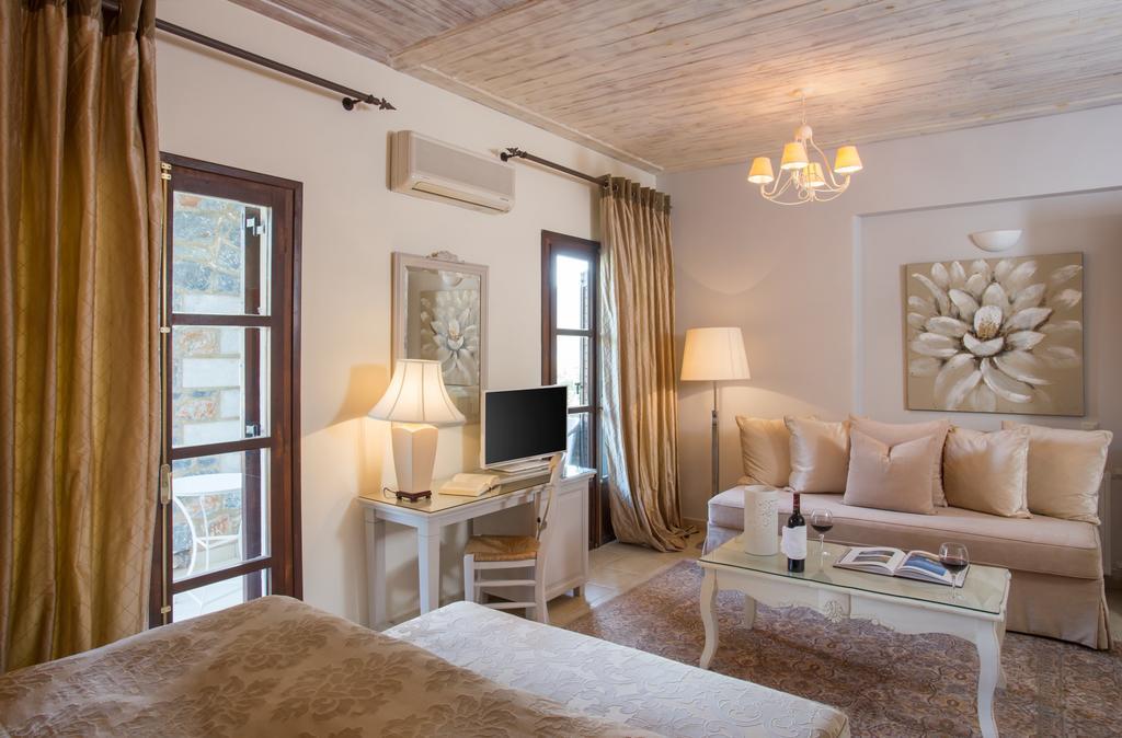Porto Vitilo Boutique Hotel Karavostasi  Luaran gambar