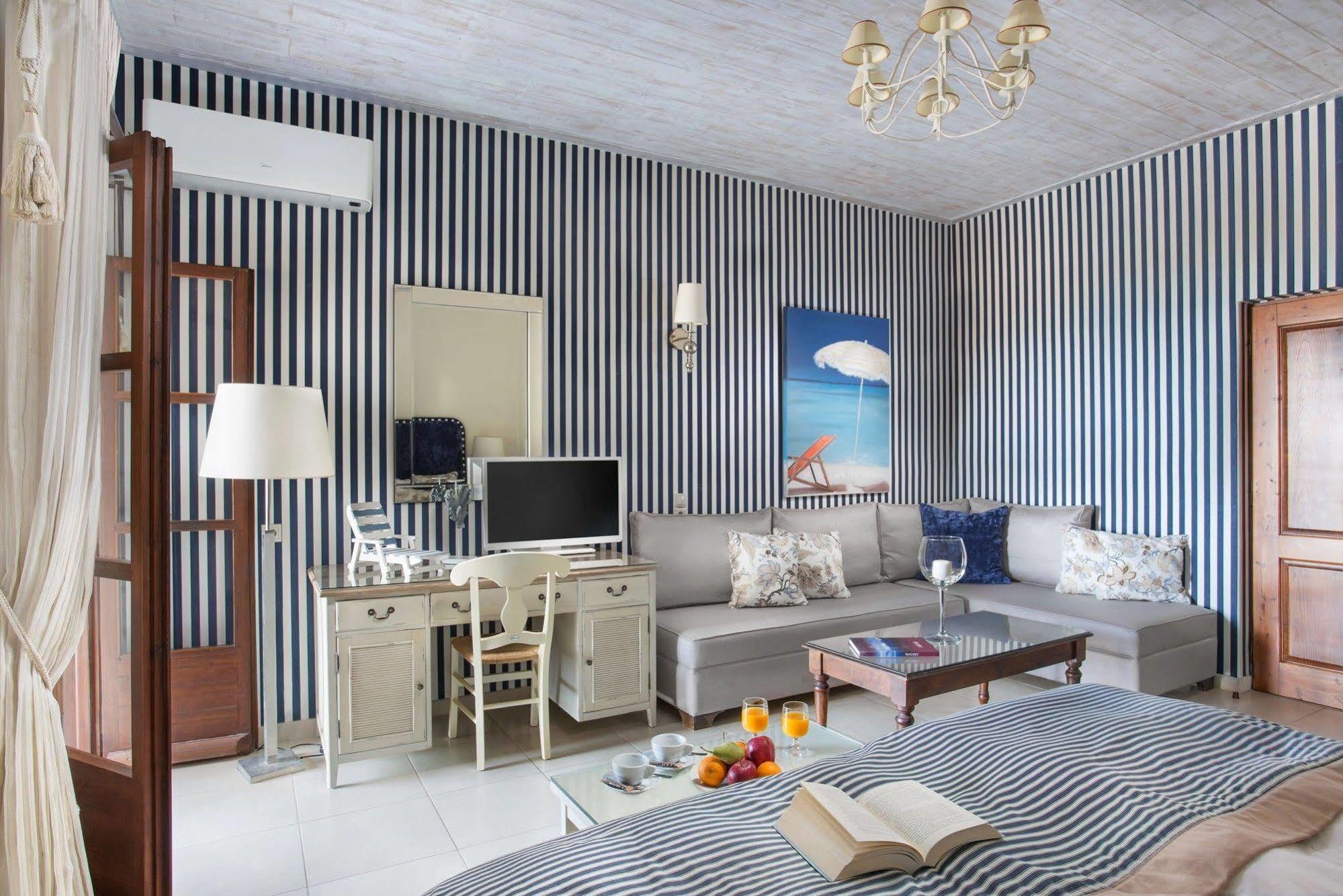 Porto Vitilo Boutique Hotel Karavostasi  Luaran gambar